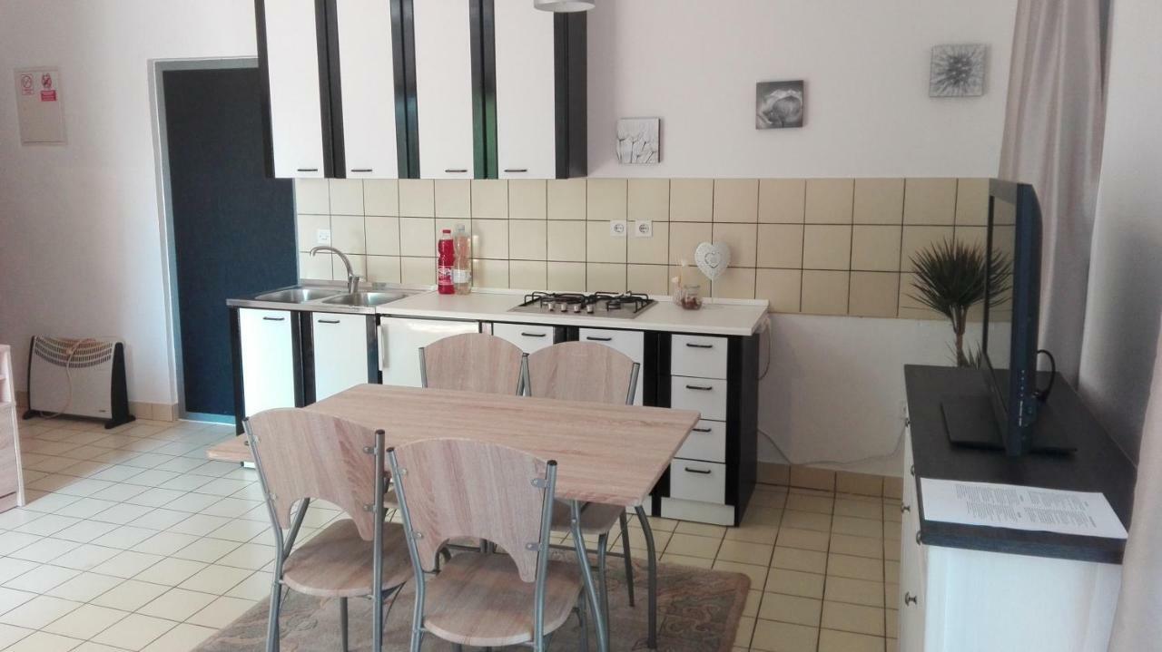Apartments Eliva Umag Bagian luar foto