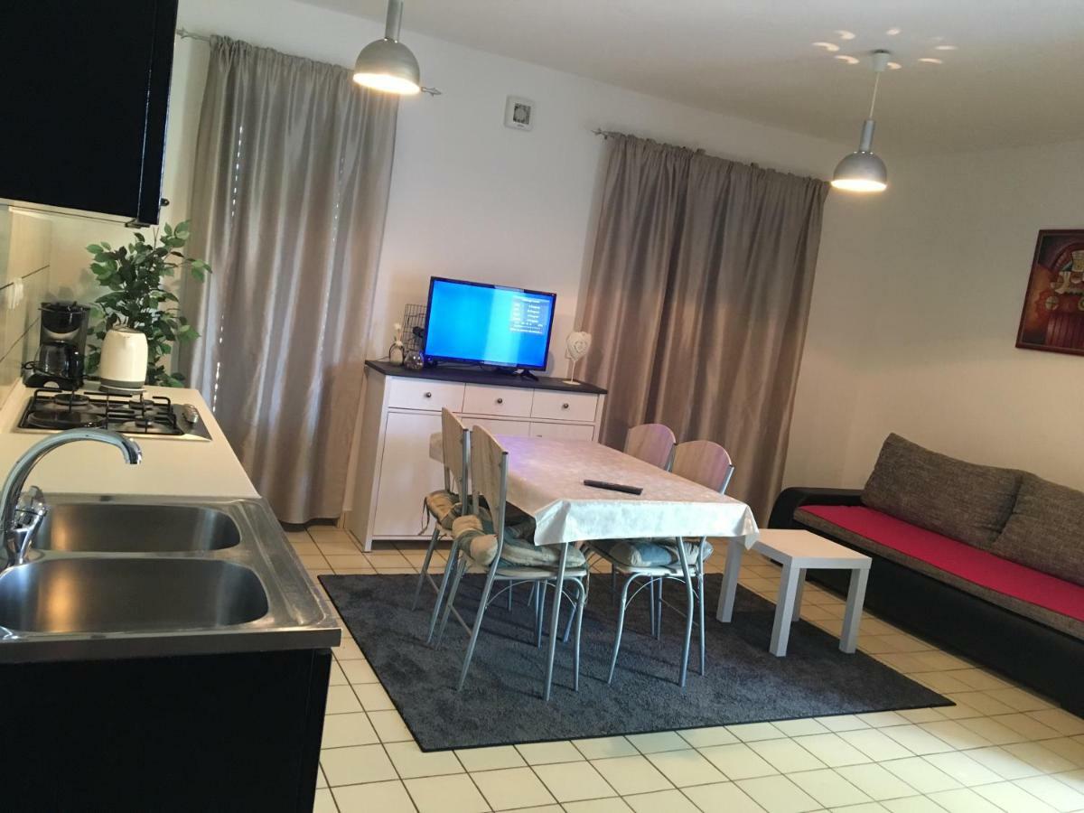 Apartments Eliva Umag Bagian luar foto